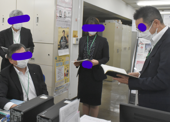 千葉信用金庫の制服社員写真画像まとめ・評判口コミ・男女別色形状詳細・服装規定 img 64d1b48aafb87 - 千葉信用金庫の制服社員写真画像まとめ・評判口コミ・男女別色形状詳細・服装規定